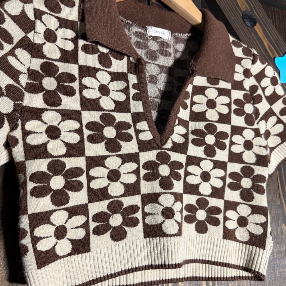 Rare brown‎ daisy checker knit 🤎🌼 - Picture 2 of 5